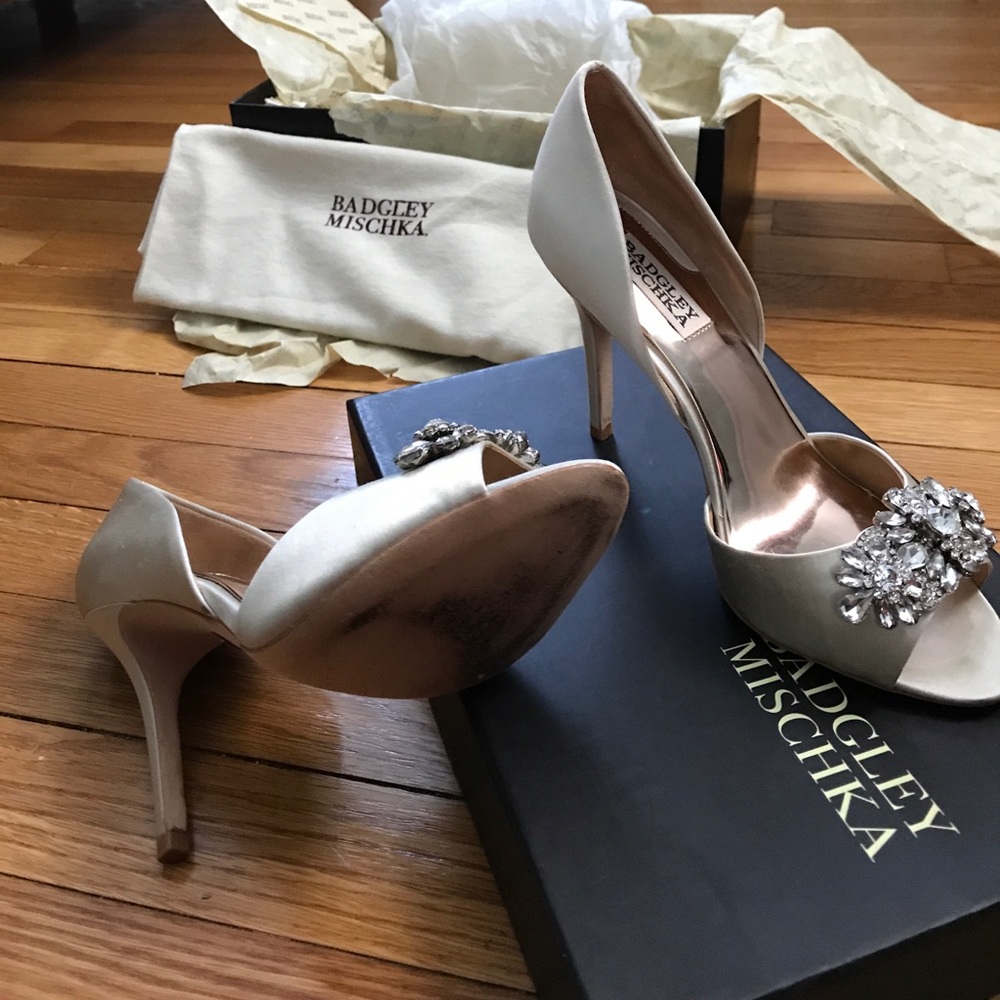 Wedding Shoes Badgley Mischka Pump - Picture 7 of 8